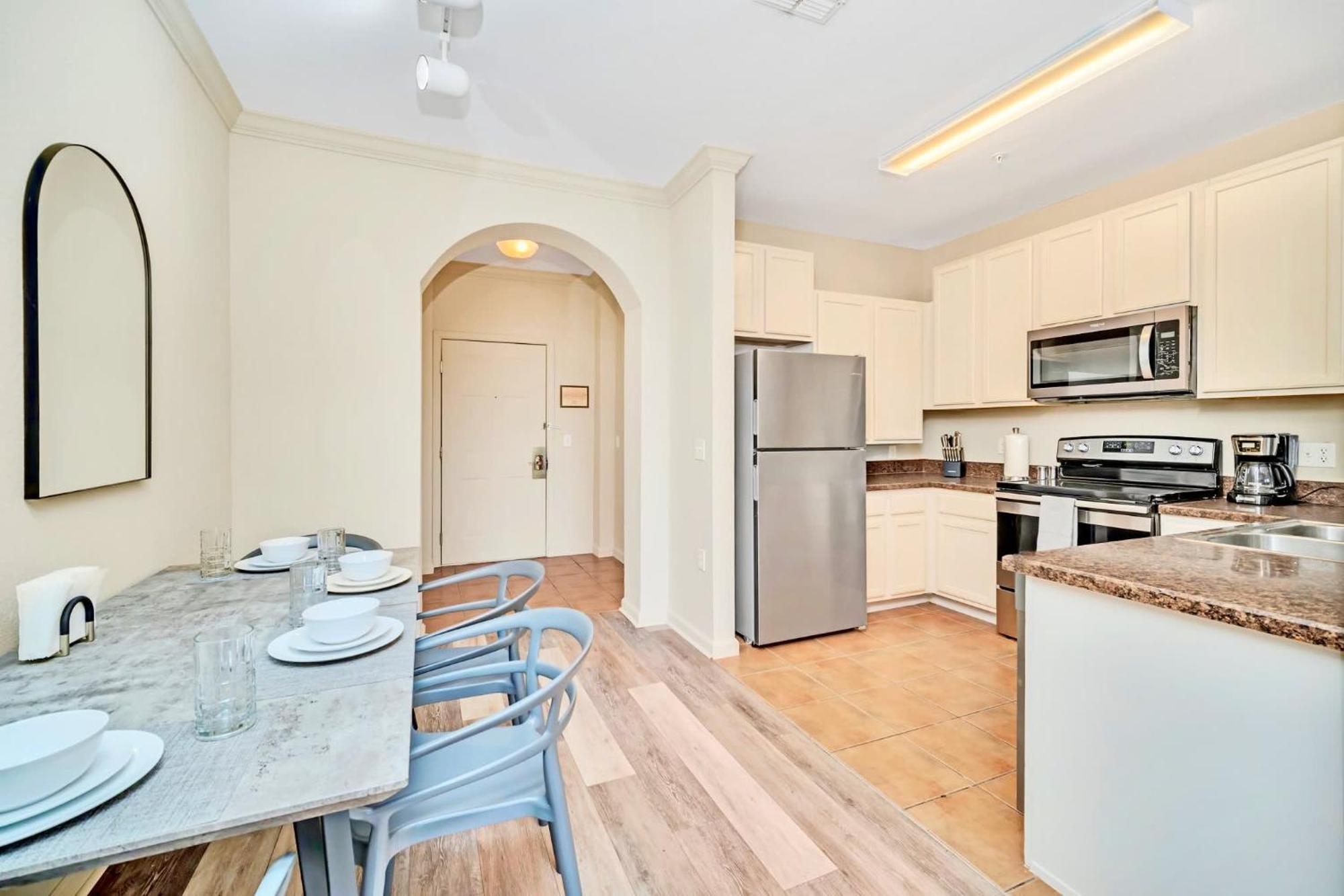 Bright Condo - 2Br With Pool & Hot Tub, Near Disney! Orlando Ngoại thất bức ảnh